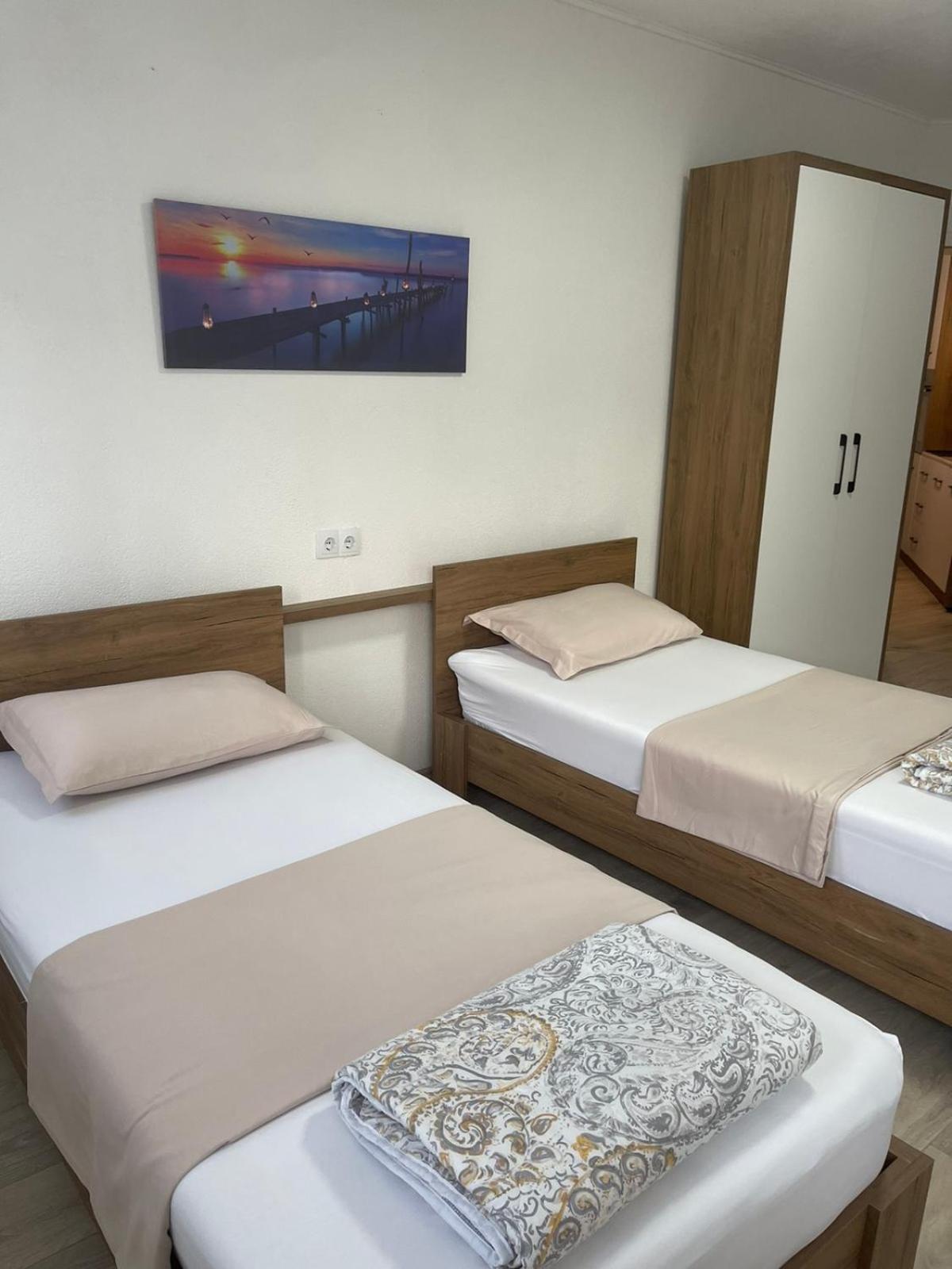 פרישטינה Nessi Apartment מראה חיצוני תמונה
